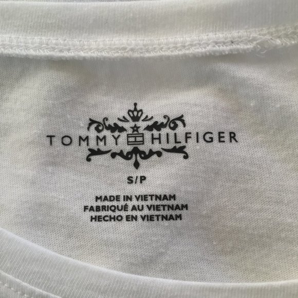 Tommy Hilfiger White w/Silver Sequins Top, Size S - Picture 4 of 4